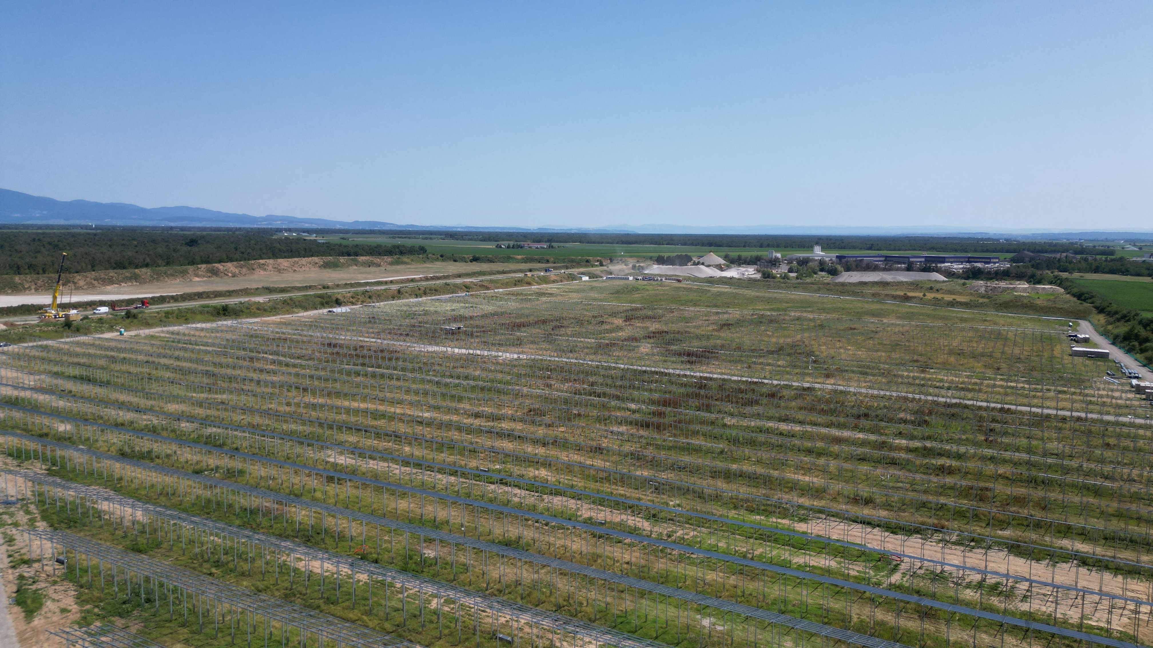 À Réguisheim (68), Eiffage Énergie Systèmes installe une centrale photovoltaïque sur une ancienne gravière pour Tryba Energy