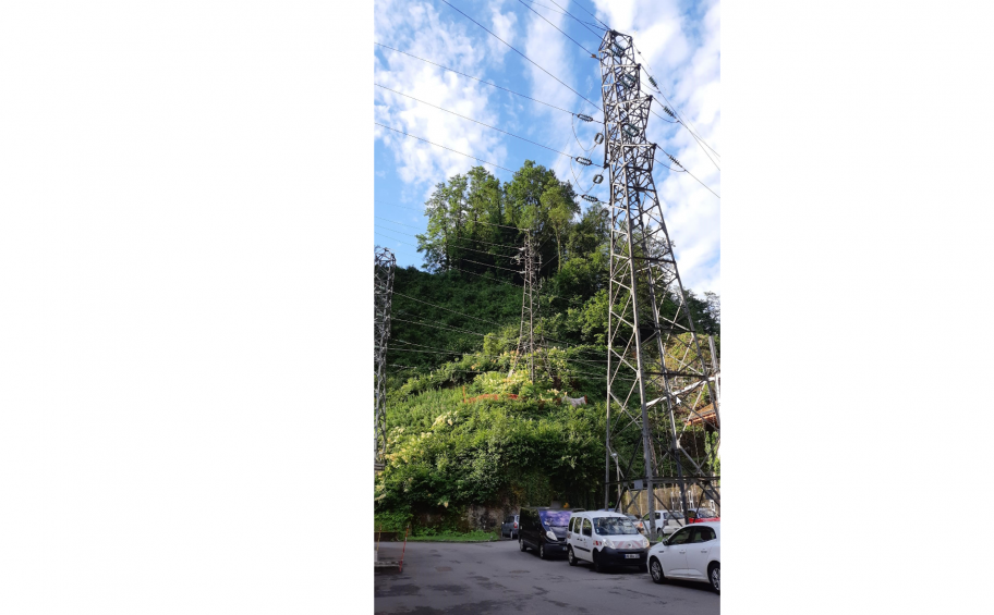 Eiffage Énergie Systèmes remplace des pylônes en acier entre Albertville et Venthon pour RTE