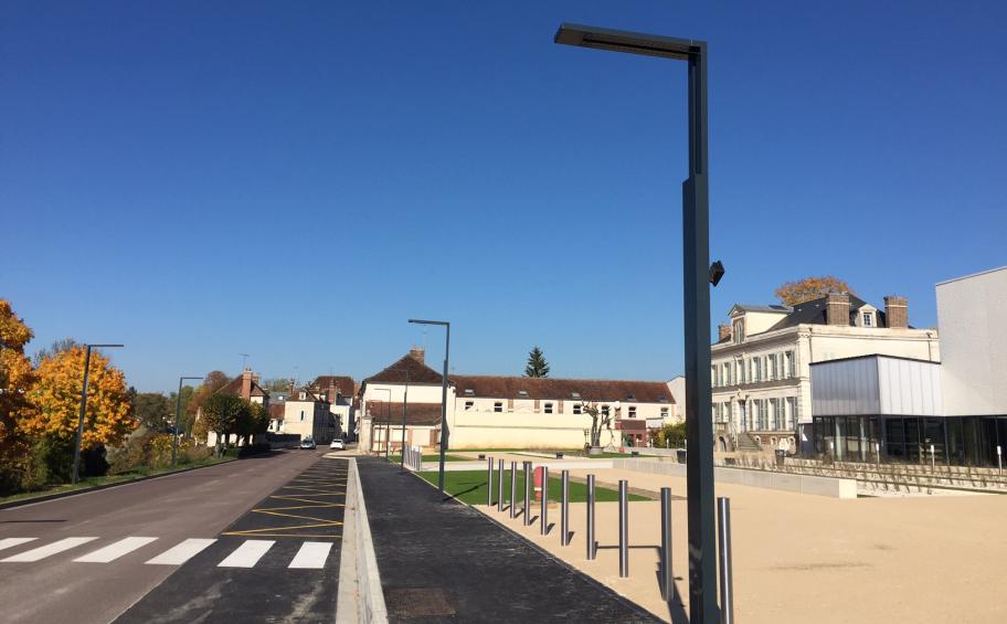 La ville de Moneteau confie l’éclairage extérieur de son centre culturel à Eiffage Énergie